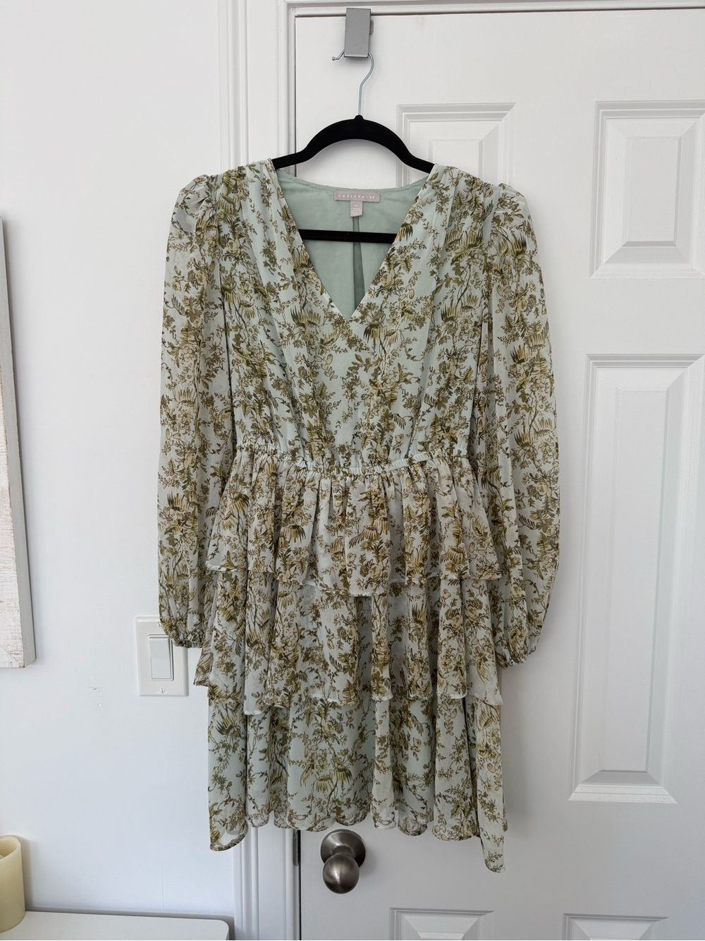 Chelsea28 Sage Green Floral Tiered V-Neck Dress